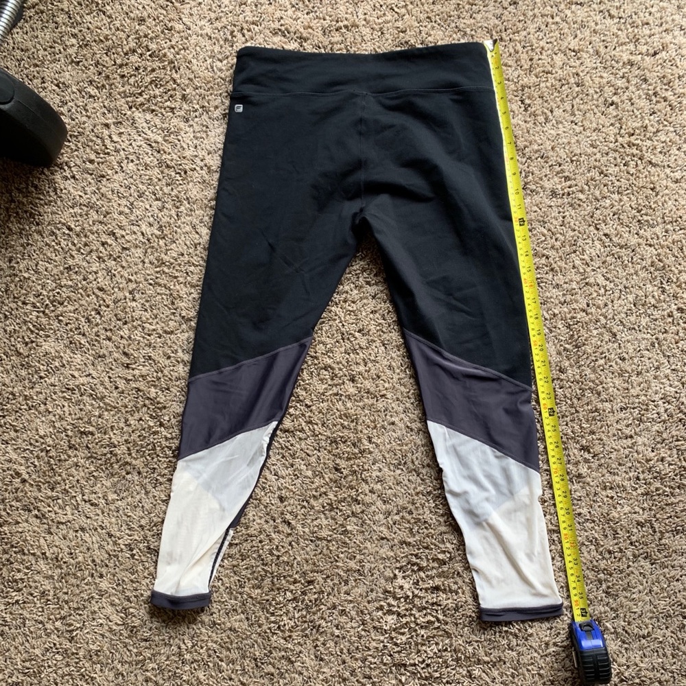 Women’s Fabletics Full Length Leggings Size Large